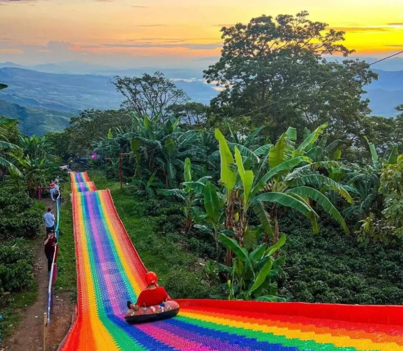 Rainbow Slide Project | La Mano del Gigante Scenic Area, Huila, Colombia