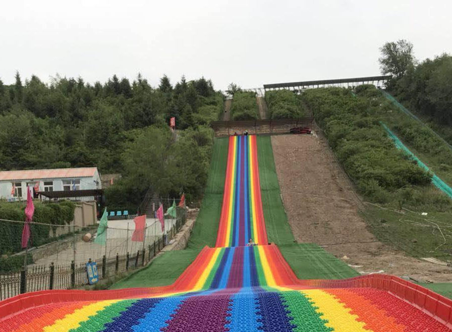 Rainbow Slides Installation Process 
