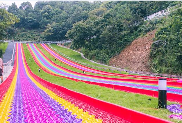 Will the rainbow slide material become stiff or brittle in freezing winter temperatures?