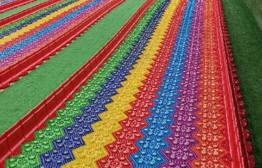 How to Deal with Damaged Panels of Rainbow Slide