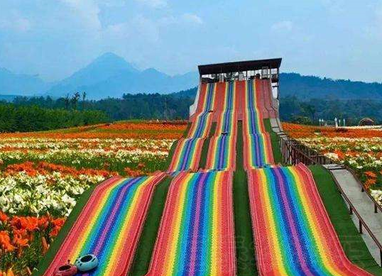 Customized Gradient Design and Safety Guide for Rainbow Slides