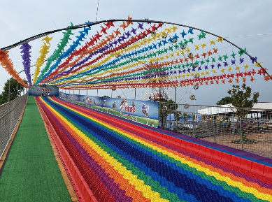Rainbow Slides – Riding Experience & Safety Brief