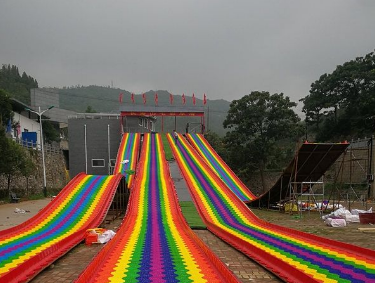 Key Differences in Building Rainbow Slides in Mountainous vs. Flat Terrains