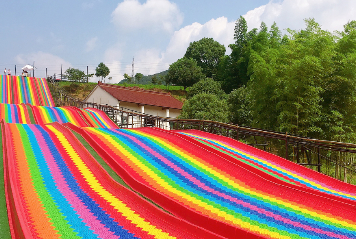 What Are the Core Factors Affecting the Overall Quotation for a Rainbow Slide Project?